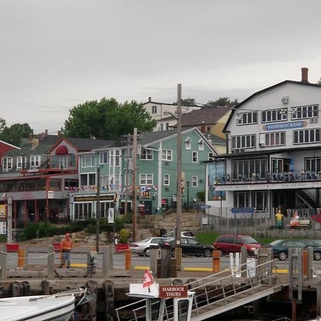 Brigantine Inn Lunenburg Exterior photo