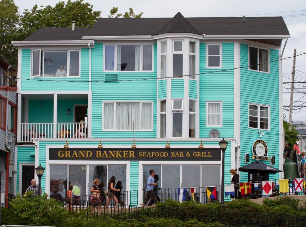 Brigantine Inn Lunenburg Exterior photo